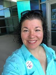 Shauna Pierce's Instagram, Twitter & Facebook