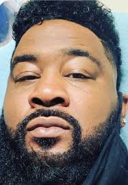 Hey everyone. Looking for a partner in crime… must be willing to lie to the  waiter about it being my birthday 🎁 ( i got you to 😉 ) Fluent in sarcasm,