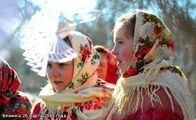 Although belarusians are the dominant ethnic group in the country, the culture includes people of various ethnicities such as lithuanians, poles, ukrainians, russians, jews, and tartars. Traditions Discover Belarus