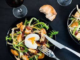 Salade De Pissenlits D Alsace Lardons De Magret Fume Oeuf Mollet Je Vais Vous Cuisiner Salade De Pissenlit Oeuf Mollet Magret Fume