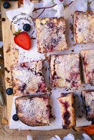 Una torta di amarene dal gusto unico preparata con le amarene sciroppate fatte in casa, un dolce casalingo da gustare a ferragosto, natale, pasqua e in ogni ricorrenza festosa, una prelibatezza per il. Torta Con Amarene Sciroppate Profumo Di Buono