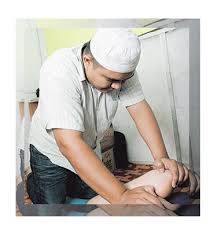 Untuk kaum lelaki yang ada sakit badan, sakit pinggang dan sakit kaki kita boleh urut. Urutan Batin Untuk Wanita Video Cara Urut Batin Lelaki