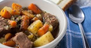 Le Meilleur Ragout De Bœuf Que Vous Aurez Mange A La Mijoteuse Recipe Pork Stew Recipes Instant Pot Stew Easy Beef Stew