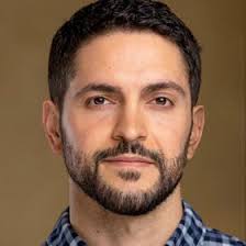 Chris Bencomo (thechrisbencomo)