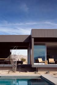 This striking modern desert home was designed by schmidt architecture in collaboration with the wiseman. Desert House Marmol Radziner Archdaily