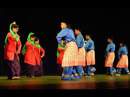Penjelasan lengkap seputar tarian tradisional indonesia dari sabang sampai merauke. Johor The Best Tarian Tradisional Johor
