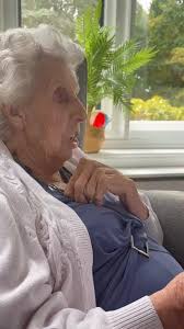 A short video of Fern Marjorie Barnes singing for us this morning!  #HappyatHartfordCare #HartfordCare