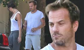 Стивен дорфф (stephen dorff) | кинопоиск. Stephen Dorff Waves Goodbye To A Pretty Brunette After Weekend Get Together Daily Mail Online