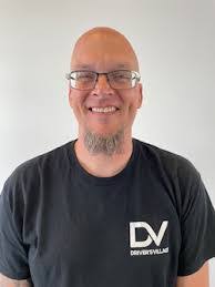 Pat Gillette's Instagram, Twitter & Facebook