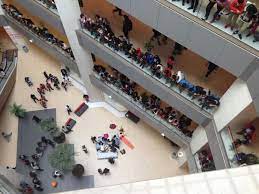 © agenciauno suicidio durante horas de esta tarde, y a través de redes sociales, decenas de usuarios dieron a conocer un terrible suceso: Nell3d Ø¹Ù„Ù‰ ØªÙˆÙŠØªØ± Suicidio En El Costanera Center Mujer Salta Desde Afuera De La Libreria Nacional Http T Co 9pdwv44kwj