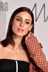 She made her 5 million dollar fortune with. Dramatischer Moment In Live Sendung Lena Meyer Landrut Bricht In Tranen Aus