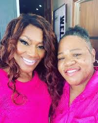 Jaleesa Perry's Instagram, Twitter & Facebook