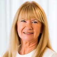 3100+ "Lowder" profiles