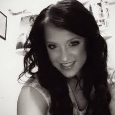 Emily Eacret's Instagram, Twitter & Facebook