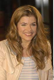 Kurzerhand schreibt er den text für die serie praxis bülowbogen. Anke Engelke Simpsons Wiki Fandom