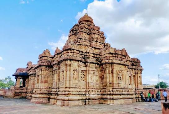 A Wandering Heritager: The Mallikarjuna Temple / மல்லிகார்ஜுனர் கோயில், Pattadakal, Bagalkot District, Karnataka.