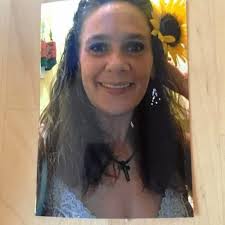 Tammy Hanley's Instagram, Twitter & Facebook