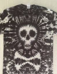 Black And Grey Tie Dye Diy Skull Crossbones Tee Tie Dye Patterns Diy Tie Dye Diy Tie Dye Crafts