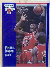 Foil cards, hologram cards, gold cards and die cut cards all grace the 1990's michael jordan cards available. 1990 Fleer Michael Jordan Prices 6 19 9 000 00 Mavin