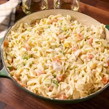 Chicken Pot Pie Noodles Total Comfort Recipe Food Recipes Cooking