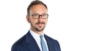 Stephen Van's Instagram, Twitter & Facebook