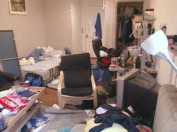Organizing A Frat House Room House Rooms House Inside Room