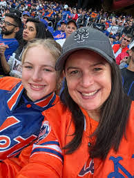 Demetri Hall's Instagram, Twitter & Facebook