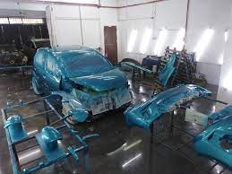 Cat kereta wahai abang tidak lama dahulu, beta telah menghantar kereta beta untuk di cat warna kelabu metalik kereta satria, jumlah keseluruhan nya bukan kereta beta pon wira = adinda beta (cat 2 kali, 2 kedai berbeza) satria = adinda beta yang kedua merc = ayahanda beta volvo = ayahanda beta. Bengkel Cat Kereta Johor Taman Bukit Kempas Mz Autocolour