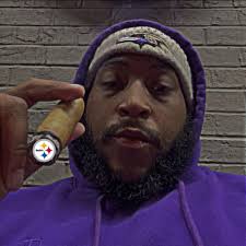 Drake vs Kendrick Lamar: Music Industry Comparison