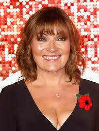 Inside Lorraine Kelly's £825,000 stunning seven-bedroom mansion with  outdoor hot tub and wine cellar