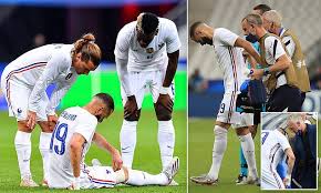 Et l'artiste de se sont des footballeurs professionnels, inversement. Zg6u7d4gv53qpm