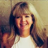 Mary Poth's Instagram, Twitter & Facebook