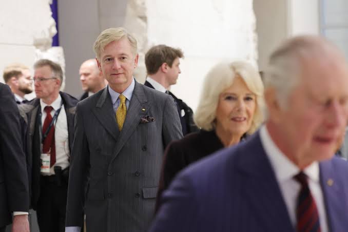 King's right-hand man Sir Clive Alderton to step down | North Norfolk News