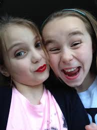 Grace Monteiro (@gracegmonteiro)