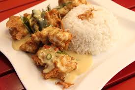 .ke shah alam dan melaka tarikh masa aktiviti 6.30 pagi sarapan 7.00 pagi bertolak ke shah alam 1.00 tengahari solat jumaat di masjid shah 8.00 petang  makan malam dan rehat bergerak ke masjid kampung hulu (masjid tertua) 9.00 malam  solat jama' takhir tarikh masa aktiviti 7.30. Tempat Menu Minum Petang Yang Sedap