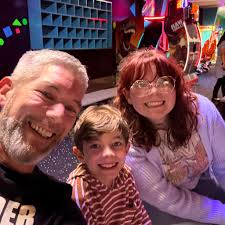 What sports teams or groups can I join in Northwest Arkansas?