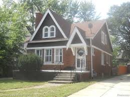 Zillow Has 14 Homes For Sale In Detroit Mi Matching View Listing Photos Review Sales History And Use Our Detailed In 2020 Screened In Patio Real Estate Brick Patios