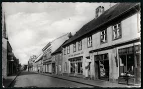 Archiv D489 Schwedt An Der Oder Vierradenerstrasse 1952 In 2020 Hometown Photo Explore