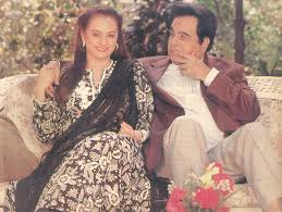 Dilip kumar and saira banu make the strongest couple in the tinsel town. Dilip Kumar With Wife Saira Bano Dilip Kumar Bollywood Photos