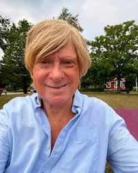 Lovely to meet the Speaker of the House of Commons and introduce him to Lindsay  Bear who kept me company at #CBBUK❗️