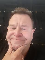 Seth Hatfield's Instagram, Twitter & Facebook