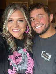 Julia Akers (@julia_rich)