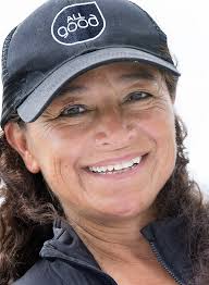 Elsa Rivera's Instagram, Twitter & Facebook