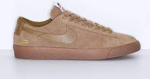 Nike skateboarding and supreme will collaborate once again, this time using grant taylor's model. Supreme X Sb Blazer Low Gt Golden Beige Nike 716890 229 Goat