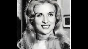 الشحرورة صباح، يدوم عزك يا بو العز