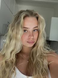 Daniela Aldea (miaaldea2004)