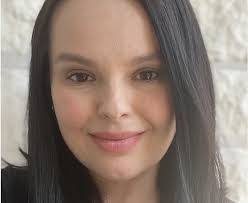 Jessica Smart's Instagram, Twitter & Facebook