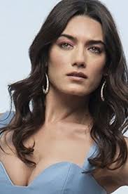 28 yaşındaki güzel oyuncu 2005 yılında düzenlenen miss turkey 2005 yarışmasına katılan ve yarışmayı. Hande Subasi Kimdir