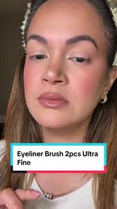 Delineadores y Brochas para un Look Perfecto