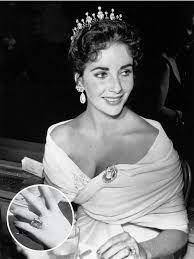 10 Most Famous Engagement Rings In History Famous Engagement Rings Elizabeth Taylor Engagement Ring Elizabeth Taylor Jewelry